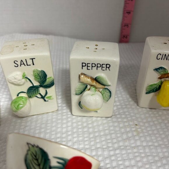 Vintage Japan Spice Shakers Set | Paprika Salt Pepper Cinnamon + Sugar Holders - Picture 6 of 10